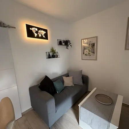 Appartement Joli T2 à Port Fréjus, Et Commerces à Pied *